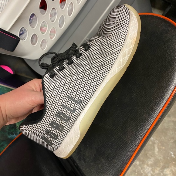 NOBULL Shoes - NOBULL trainers. Women’s sz 8.